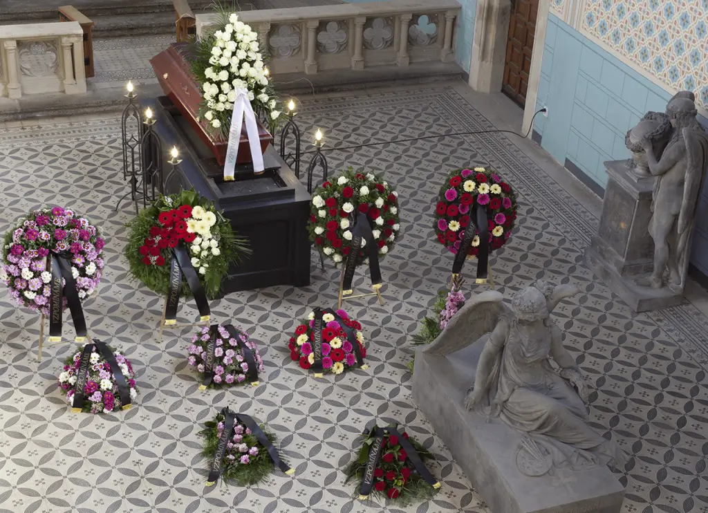 Smuteční kytice a věnce